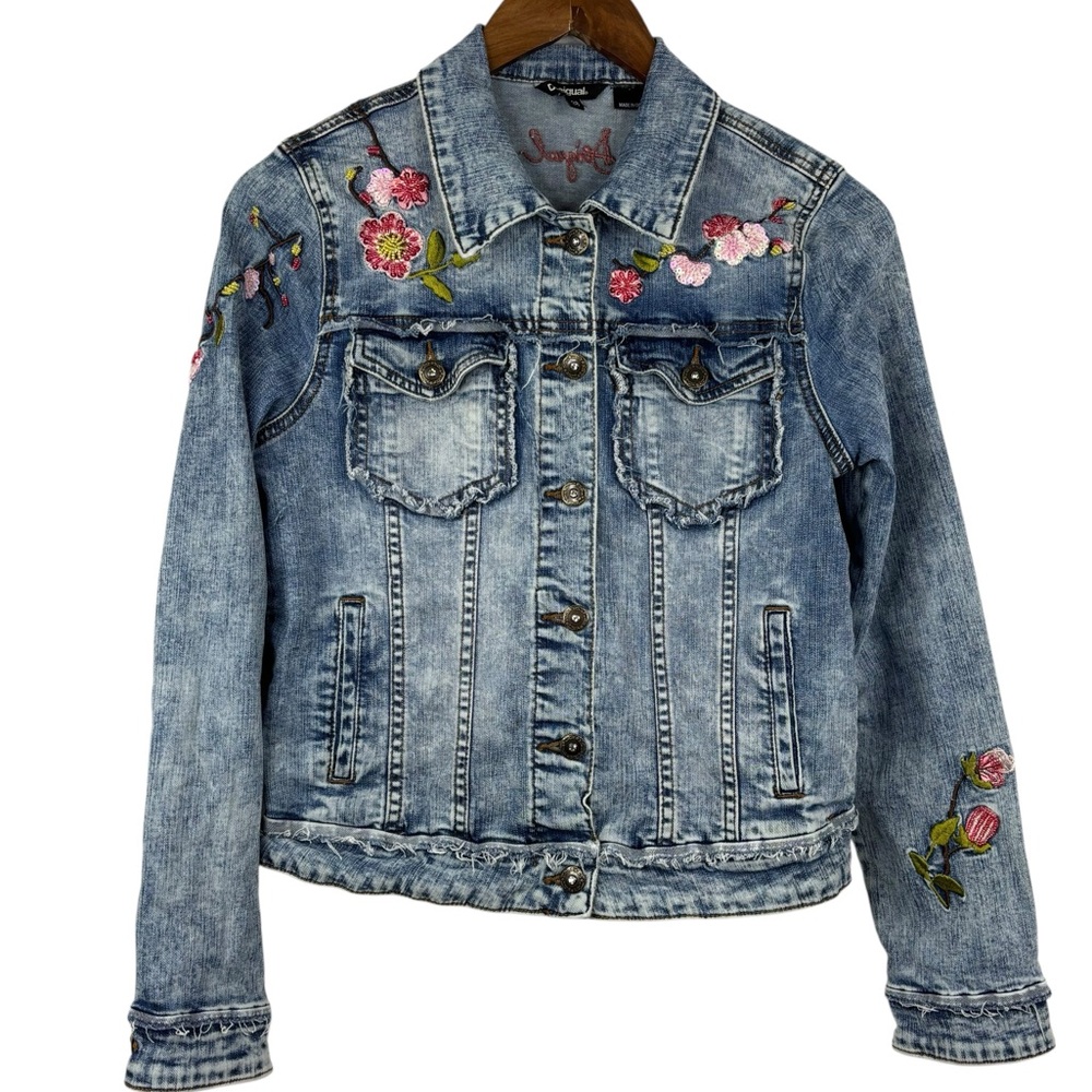 Desigual Floral Embroidered 4 Pocket Distressed Fade Washed Jean Jacket EU 38 - Picture 14 of 14